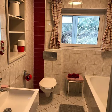 In Rot, Fraenkisches Design, Balkon In Nur 50 Schritten Zum Radweg, Ideal For Long Stay, Relocation Ξενοδοχείο με διαμερίσματα